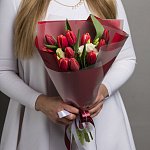Букет из тюльпанов “Цветочный вальс”